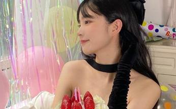 一边刷安卓上的‘www.17’，一边幻想吃瓜世界的无限可能！