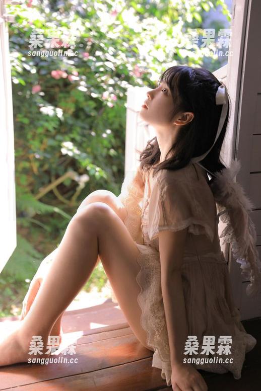 17c吃瓜网站,竟然带我进入瓜田的奇妙世界!-桑果霖 17c吃瓜网站,竟然带我进入瓜田的奇妙世界!-桑果霖