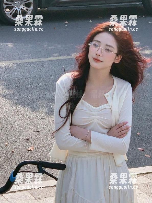 51吃瓜在线:黑料福利来袭,快来围观那些令人咋舌的秘密!-桑果霖 51吃瓜在线:黑料福利来袭,快来围观那些令人咋舌的秘密!-桑果霖