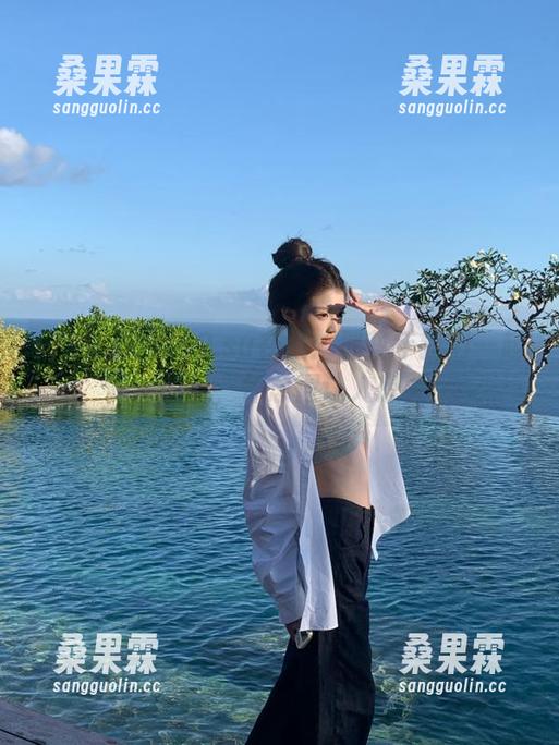 799.su在线:那些年我们一起吃过的瓜,怀念得让人想哭!-桑果霖 799.su在线:那些年我们一起吃过的瓜,怀念得让人想哭!-桑果霖