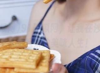 91吃瓜网，让我在沙发上分享站起来的美味人生！