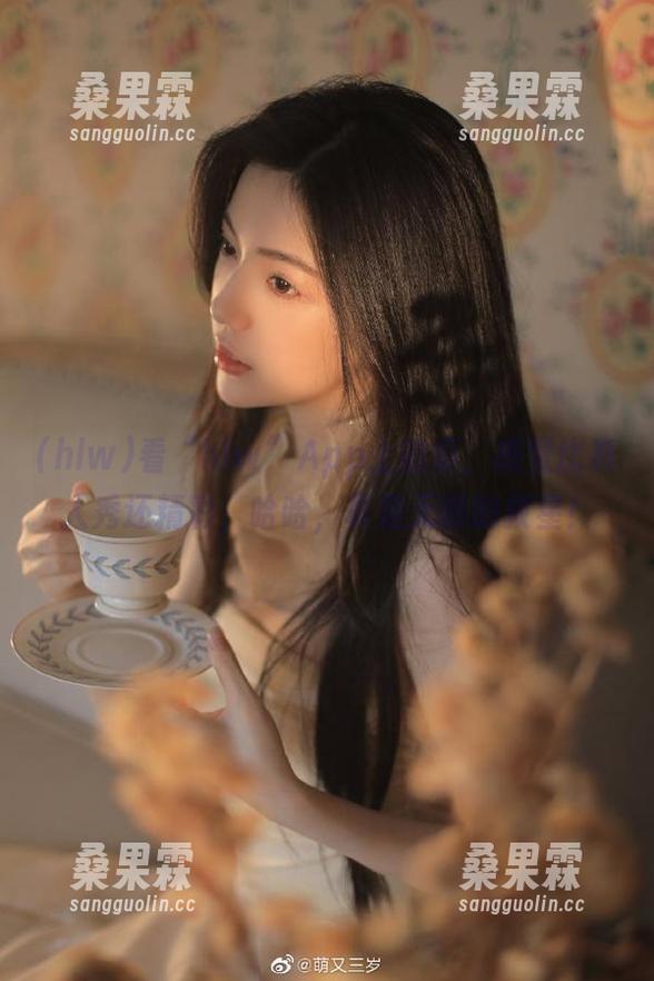 看“hlw”App上的瓜,感觉比真人秀还精彩,哈哈,真是无聊的救星!-桑果霖 看“hlw”App上的瓜,感觉比真人秀还精彩,哈哈,真是无聊的救星!-桑果霖