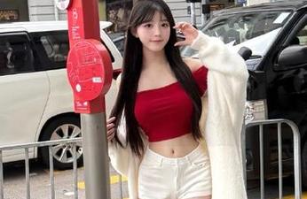 怎么下载一起吃瓜？跟着我的步伐一起来观看，柠檬味的激情嘞！