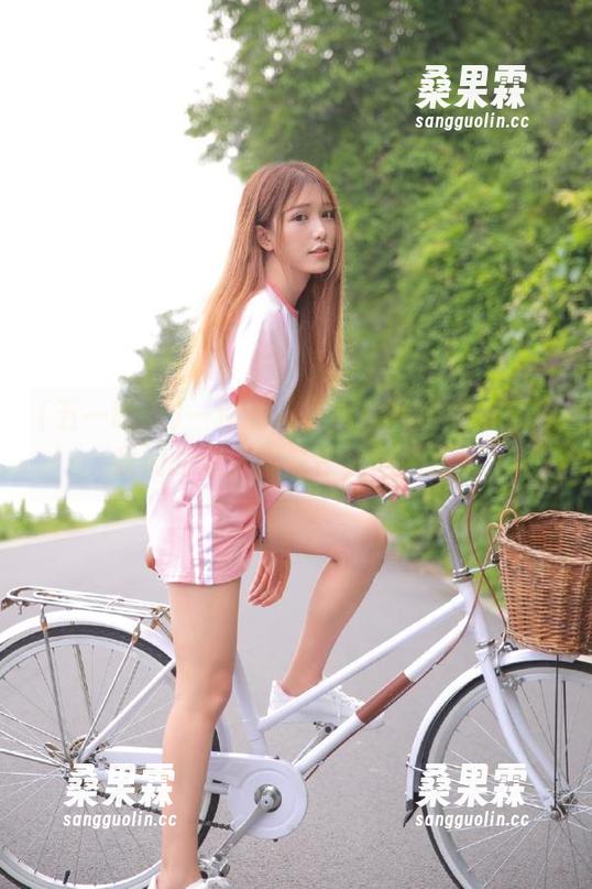 一探五一吃瓜官网网页版资源,我们的点击都是在给他们打工?-桑果霖 一探五一吃瓜官网网页版资源,我们的点击都是在给他们打工?-桑果霖