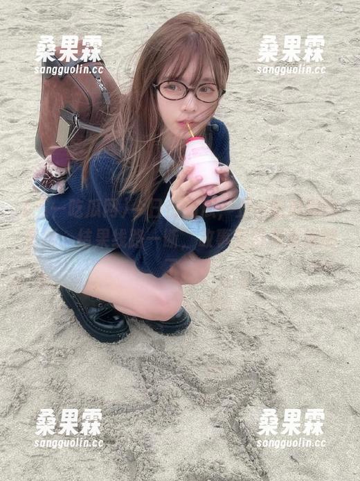 今日份的瓜，五一吃瓜网网页版，结果线路一断，故事变得有点模糊了。-桑果霖