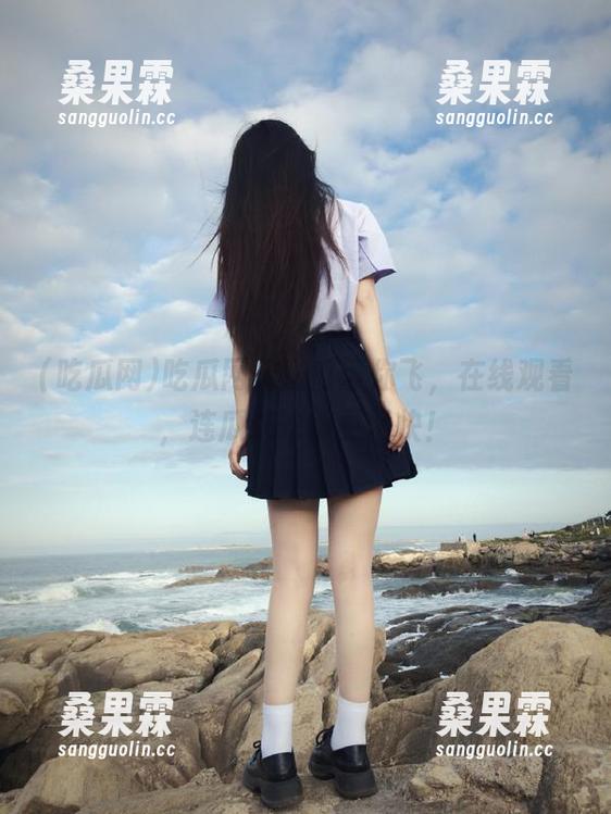 吃瓜网传送门带你飞，在线观看，连瓜都吃得更畅快！-桑果霖