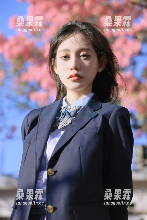吃瓜网站传送门:快来围观瓜田里的那些秘密吧!-桑果霖 吃瓜网站传送门:快来围观瓜田里的那些秘密吧!-桑果霖