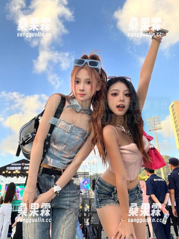 吃瓜网红的黑料蘑菇视频为什么在安卓上毫无保留?这背后肯定有故事!-桑果霖 吃瓜网红的黑料蘑菇视频为什么在安卓上毫无保留?这背后肯定有故事!-桑果霖