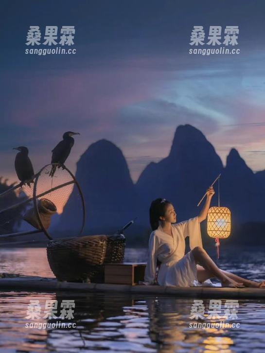 吃瓜黑料网站:在线全面回顾那些让人尴尬的事件,这真是一桶猛料啊!-桑果霖 吃瓜黑料网站:在线全面回顾那些让人尴尬的事件,这真是一桶猛料啊!-桑果霖