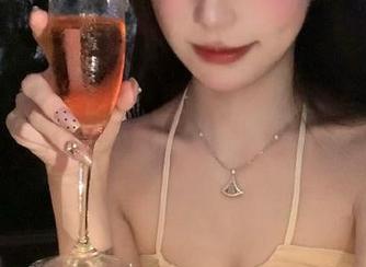 “扒哥黑料”下载助手上线，教你永不迷路，轻松找到黑料！