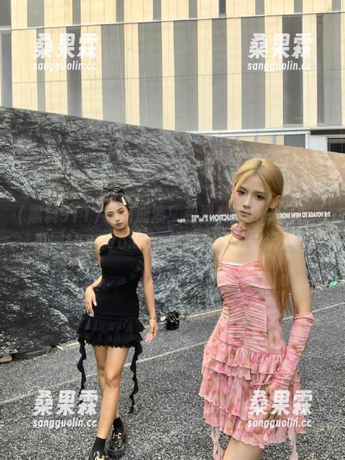 线路崩溃!和黑料911一起在吃瓜网thxavo.com的深夜狂潮中沉沦!-桑果霖 线路崩溃!和黑料911一起在吃瓜网thxavo.com的深夜狂潮中沉沦!-桑果霖