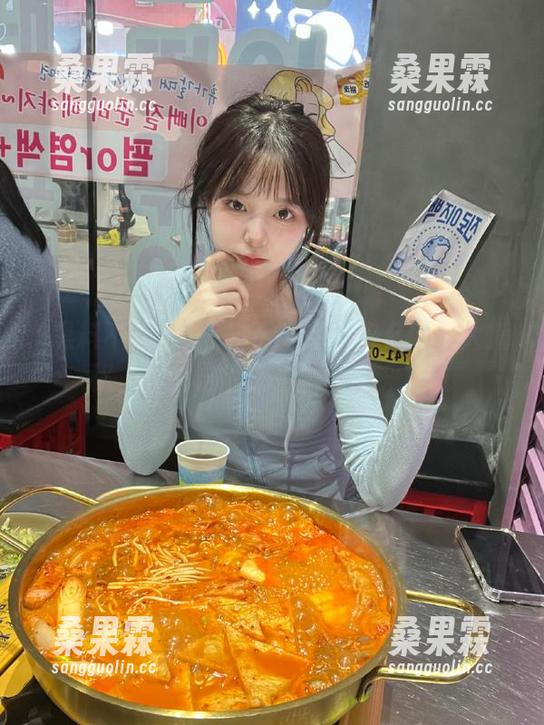 黑料不打烊:永久网址大揭秘,偷偷告诉你别问我哪来的!-桑果霖 黑料不打烊:永久网址大揭秘,偷偷告诉你别问我哪来的!-桑果霖