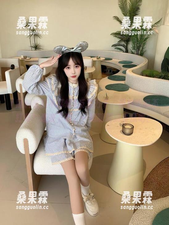 反差万千,黑料吃瓜不打烊!速来下载,一起嗨聊这些瓜吧!-桑果霖 反差万千,黑料吃瓜不打烊!速来下载,一起嗨聊这些瓜吧!-桑果霖