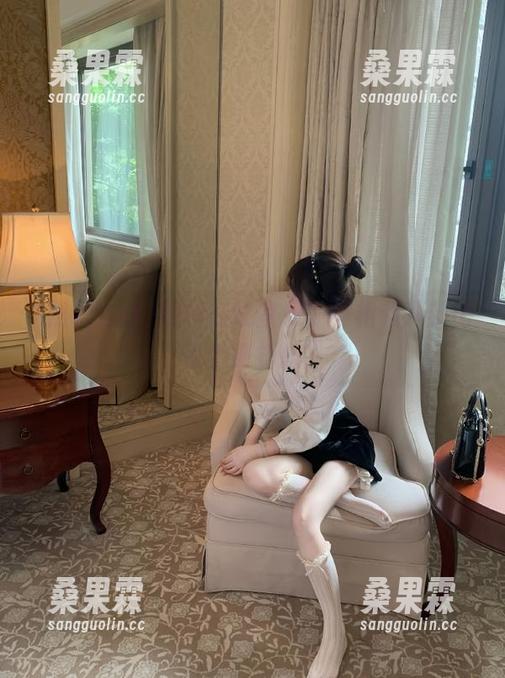 黑料在线登录,真相和八卦比哪个更扎心?-桑果霖 黑料在线登录,真相和八卦比哪个更扎心?-桑果霖