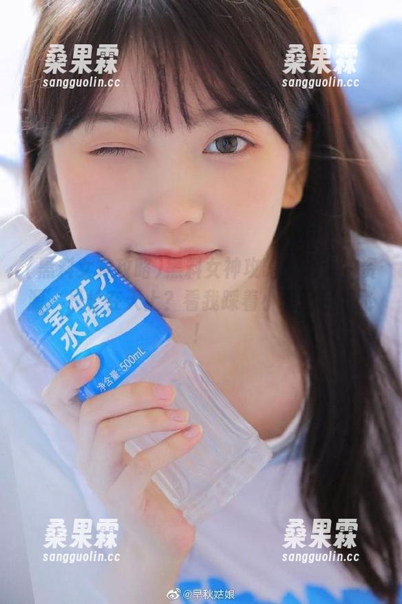 黑料女神攻略：谁说‘资源’只长在天上？看我踩着小表情包起飞！-桑果霖
