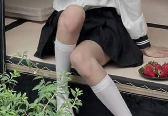 传说中的免费“黑料正能量”群二维码，究竟有什么真相在等待呢？