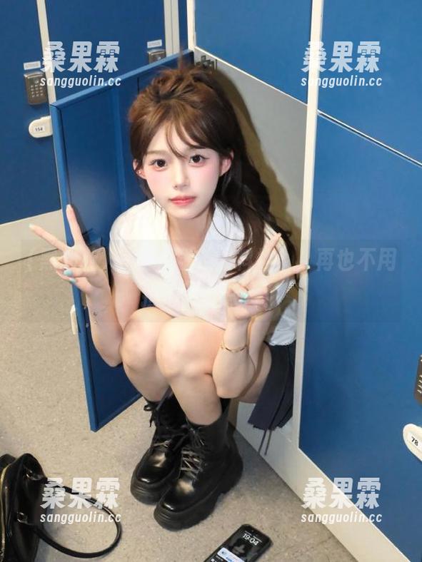 一键下载“黑料社”,再也不用担心八卦太冷!-桑果霖 一键下载“黑料社”,再也不用担心八卦太冷!-桑果霖