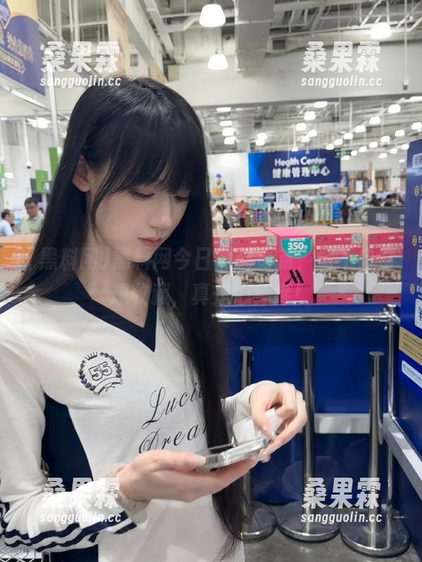 黑料网今日黑料更新，情不自禁想收藏，真是心痒痒！-桑果霖